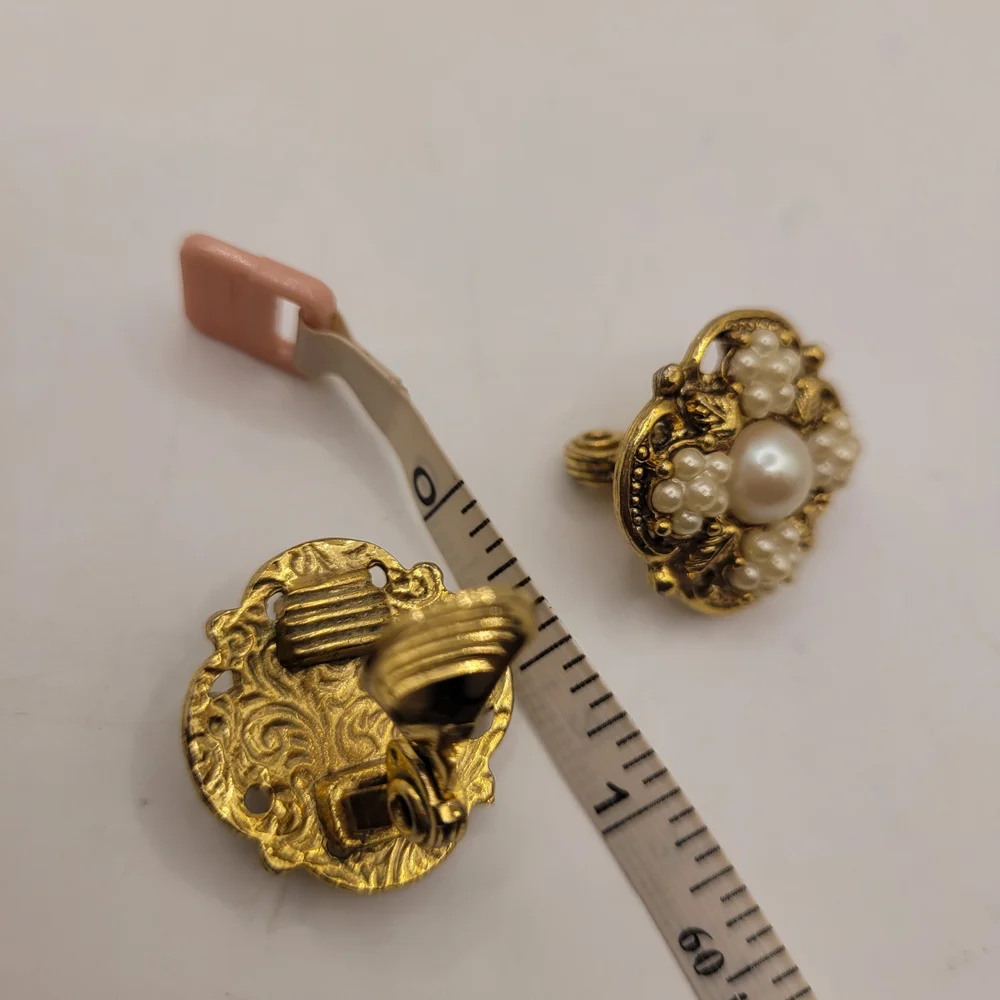 Vintage Gold and Pearl Floral Earrings